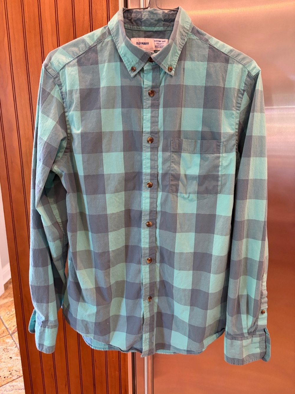 Old Navy Men's Teal and Gray Plaid Button-Down Shirt